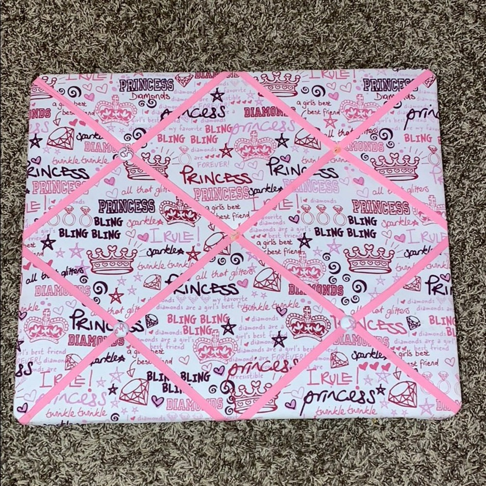 PRINCESS MEMO BOARD